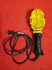 Automotive 60W Gripper Hand Lamp Workshop Inspection Light Mechanic Tool VGC