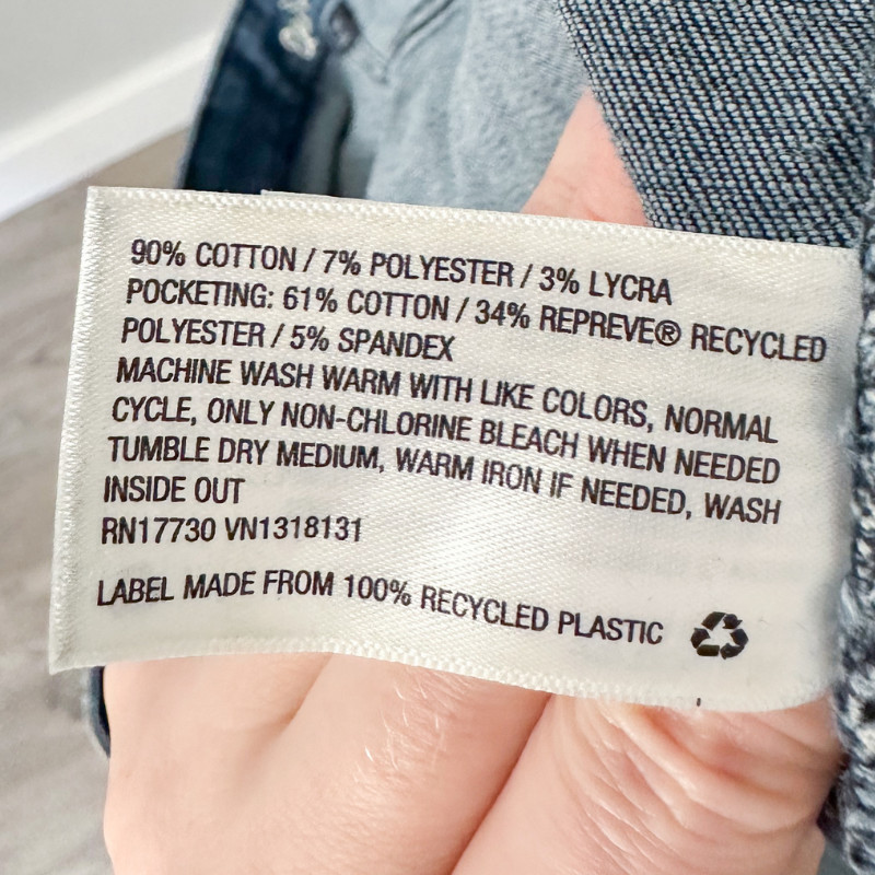 Universal Thread Cropped Jeans - Plus Size 22W - image 9