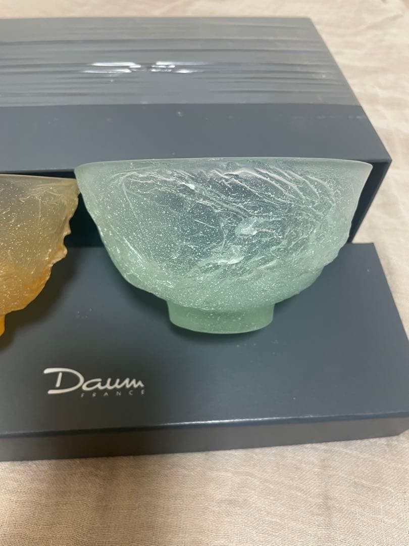 Daum France Japonais Pate de Verre Bowls Vert Jaune Set of 2 01522