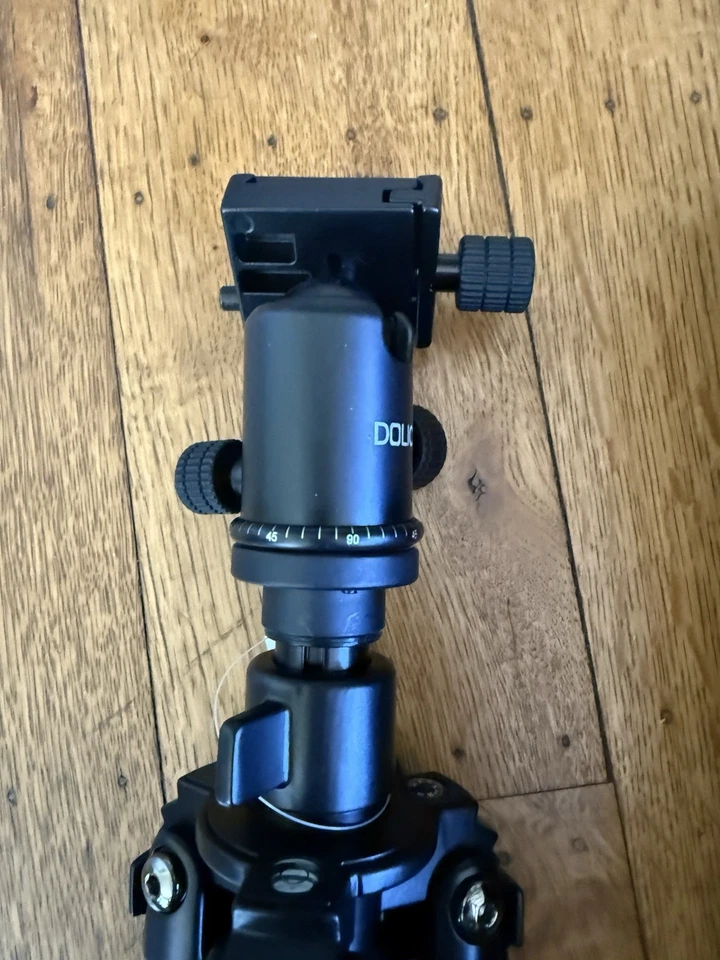 Dolica Proline ZX600B Carbon Fiber 60” Tripod w/Ball Head Clean Works Great Used - Image 3 of 4