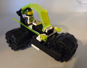 LEGO Space: Tri-Wheeled Tyrax (6851) - 100% COMPLETE!