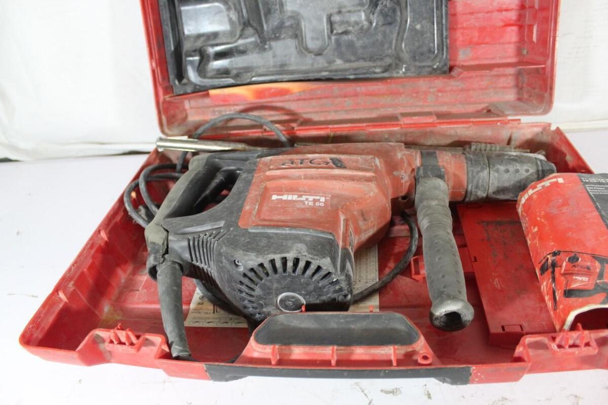 Hilti TE 56 ATC Rotary Hammer Drill With Bits and Hard Case Hilti TE 56 ATC Rotary Hammer Drill With Bits and Hard Case