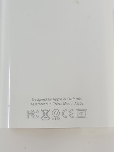 Apple 30-pin to VGA Adapter Model A1368 - 第 2/6 張圖片