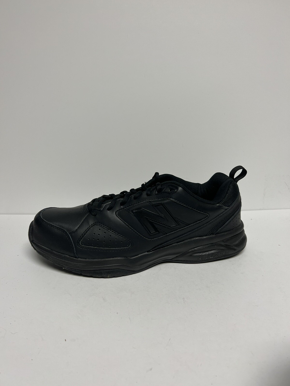 New Balance Mens 623v3 Sneaker Black 