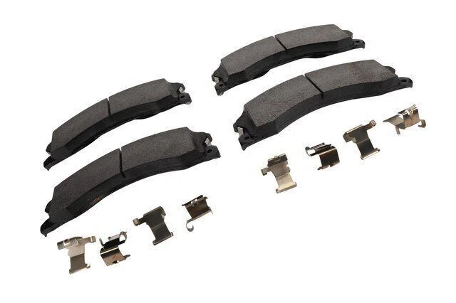 OEM NEW 18-20 Express Savana 3500 Rear Disc Brake Pad Set w/Retainers 84859031