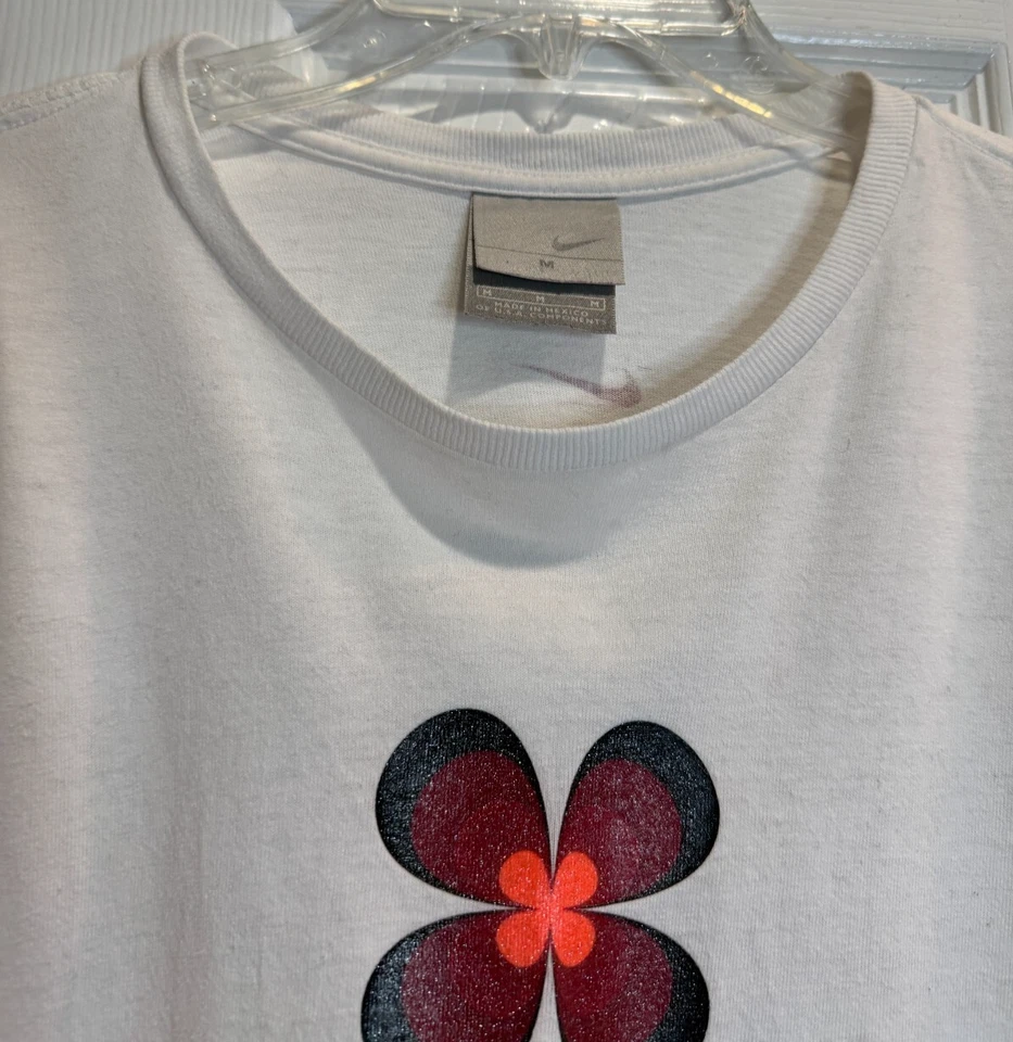 Camiseta vintage Y2K Nike para mujer blanca manga larga brillante gráfico floral talla mediana Foto 3 de 4