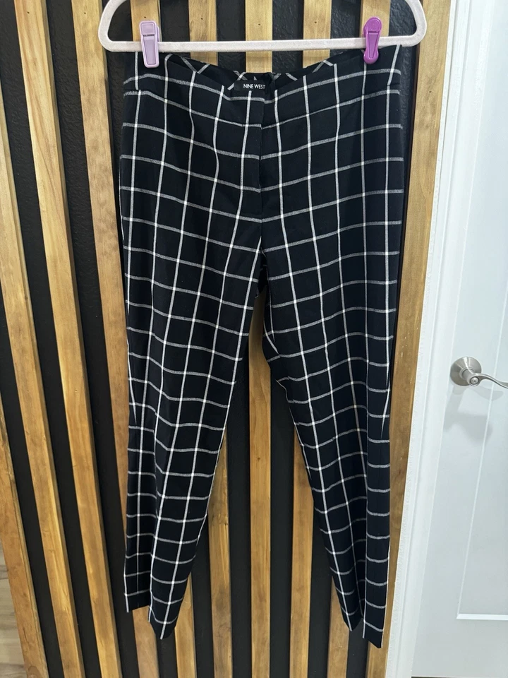 Traje de dos piezas para mujer Nine West Foto 3 de 3