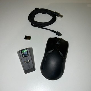 Razer Viper Ultimate Wireless Gaming Maus RGB Ladestation & Dongle – Top!