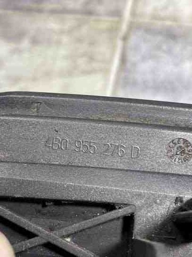 AUDI A6 Avant 4B5, C5 Abdeckkappe Scheinwerferwaschanlage rechts 18227067