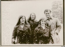 1974 Kennedy Children Wife Joan Edward Kara President Wirephoto 8X10 Vintage