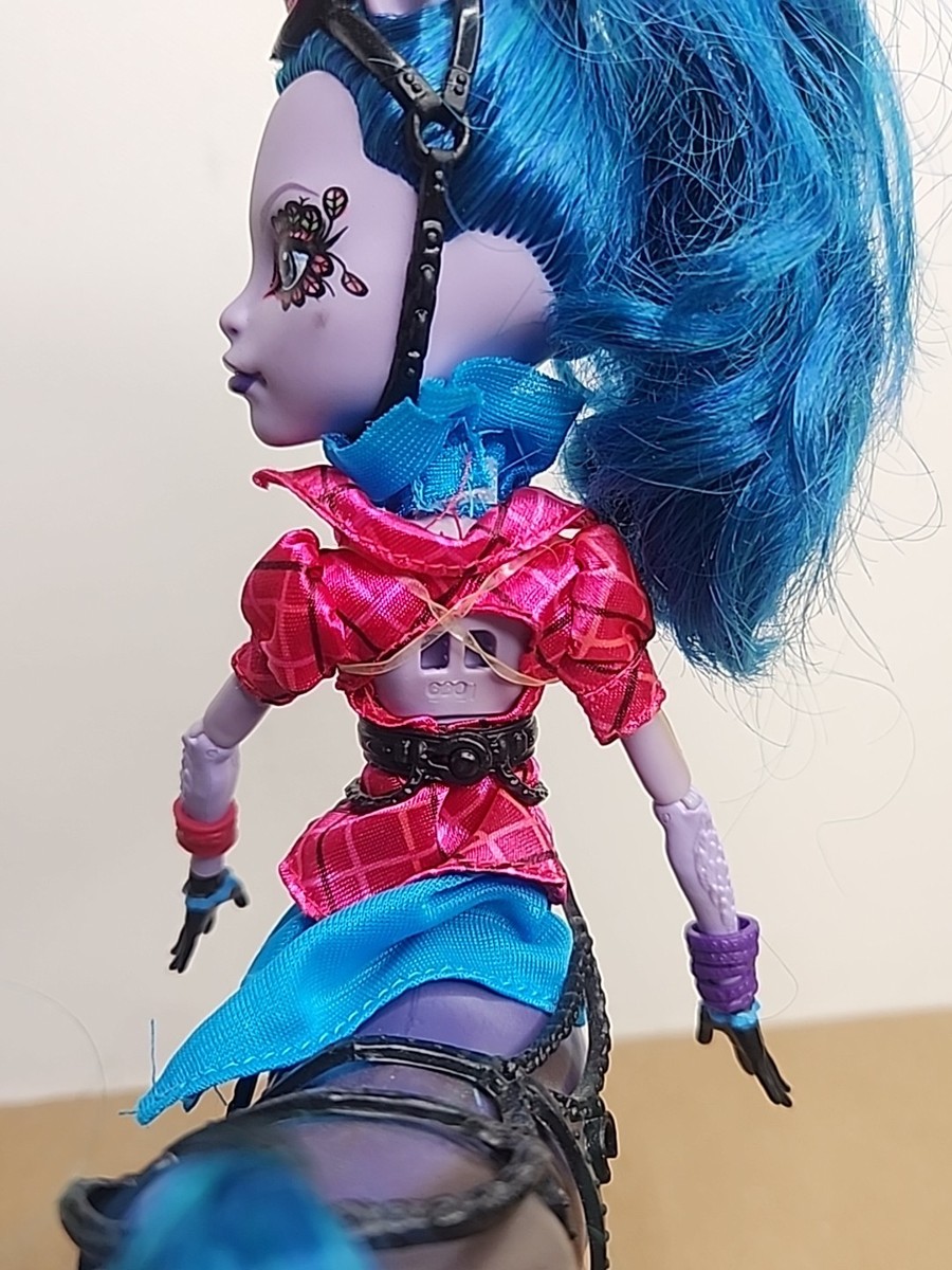 Monster High Avea Trotter Freaky Fusion Centaur Doll G1 Mattel w