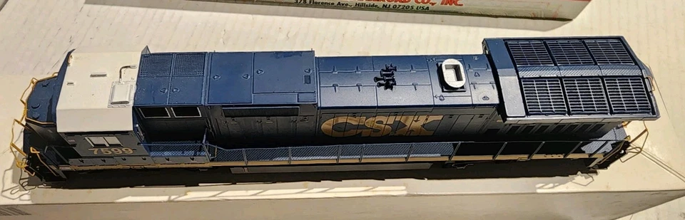 Atlas HO Scale Silver Series Dash 8-40C Locomotive CSX "YN3" #7599 - Image 4 of 4