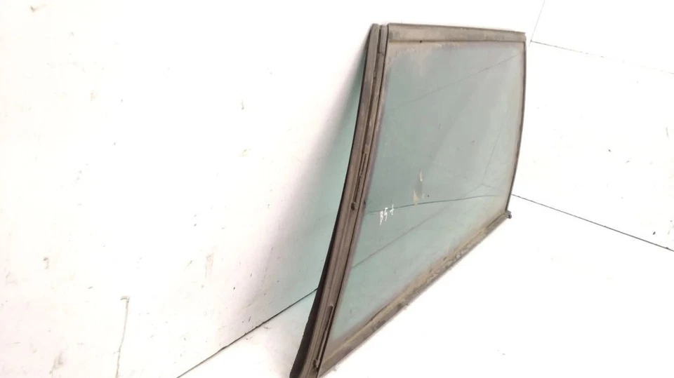 VW Volkswagen Passat B5.5 Familiar 2002 Trasero Derecho Trimestre Ventana Vidrio Foto 2 de 4