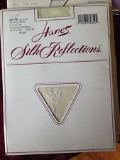 Exciting Vintage Hanes pearl floral spray pantyhose size E F