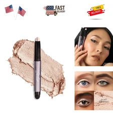 Long-Lasting Waterproof Eyeshadow Stick in Pearl Shimmer – Easy Application