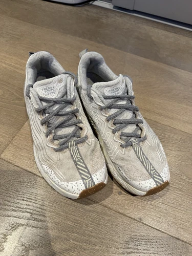 Taglia 8 New Balance Fresh Foam X Hierro v7 tortora non tinta