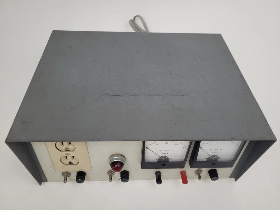 Fuente de alimentación de CC Simpson 200 voltios de CC 5 amperios de CC - opción al día siguiente Foto 3 de 4