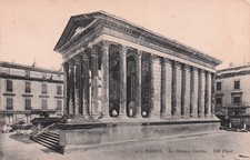 30 NIMES LA MAISON CARREE