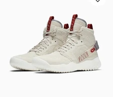 Jordan Apex React 'Light Cream' Size 10