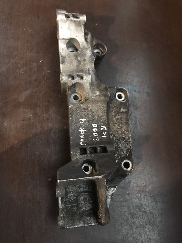 Lichtmaschinenhalter 06A903143P für VW Golf 4 oder Audi A3 1997–2003