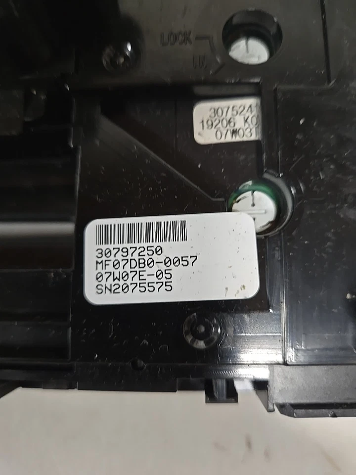 Painel de controle de rádio 2007-2012 Volvo Xc90 áudio infotainment 2075575 - Imagem 4 de 4