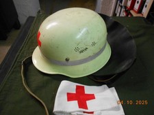 alter Einsatzhelm Helm Feuerwehr Rotes Kreuz Form ähnlich Stahlhelm Weltkrieg