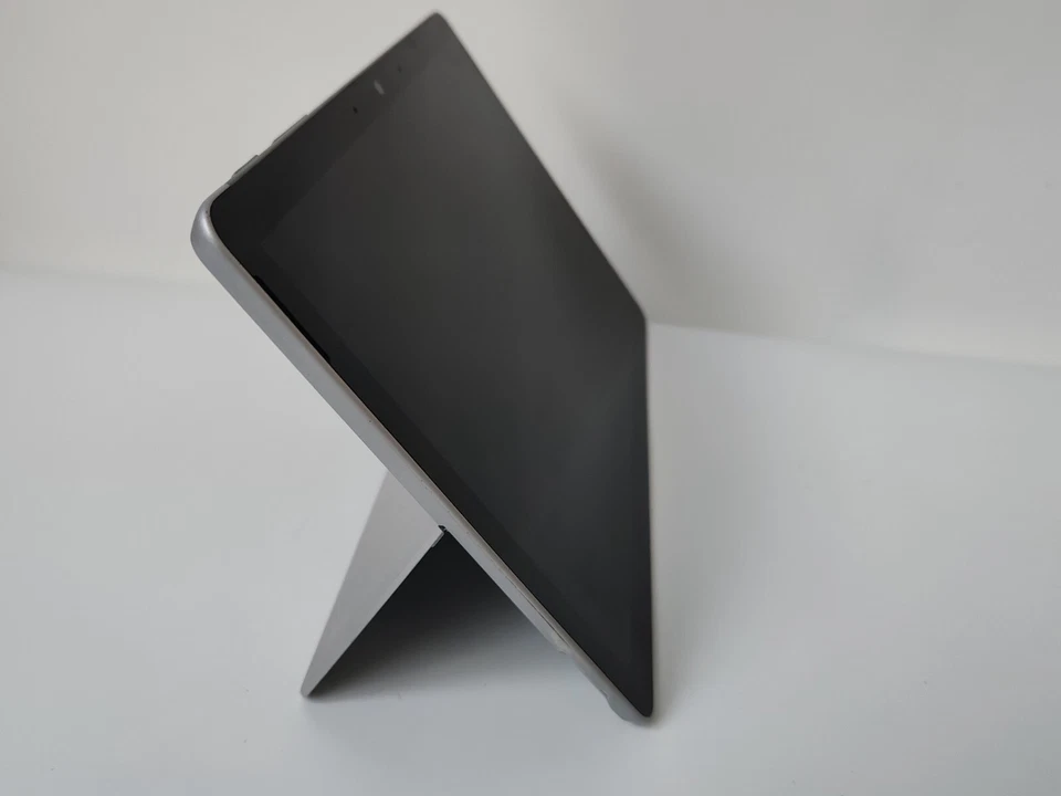 NOTEBOOK MICROSOFT SURFACE GO  INTEL PENTIUM 4425Y 8GB RAM 128GB SSD WEBCAM - Immagine 2 di 4