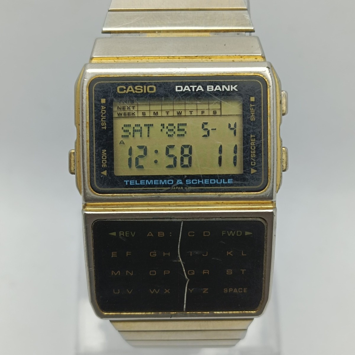 Casio Calculator Data Bank 676 DBC-610 Alarm Digital Vintage Watch