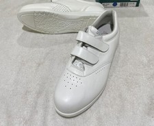 SAS Womens Shoes Me Too White 11.5 Slim AAA Walking New In Box FREE SHIP Metoo