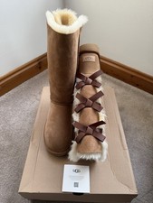 GENUINE UGG BOOTS W BAILEY BOW TALL II (CHESTNUT) SIZE 7 EU40 - B/NEW COST £260