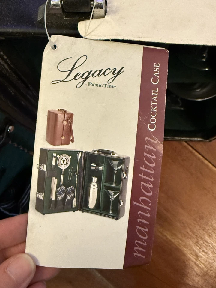 Vintage Legacy Picnic Time Manhattan Martini Cocktail Case 14"H x10"L x10"W - Image 4 of 4