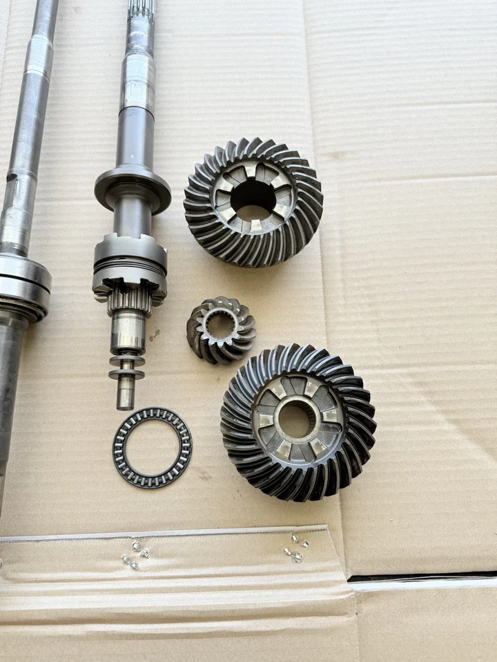 Engranaje, marcha atrás, eje Honda 90HP -75hp unidad inferior eje 25 👍 Foto 3 de 4