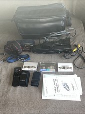 Videocamera portatile Sony Handycam CCD-FX330 8 con accessori per ricambi, leggere