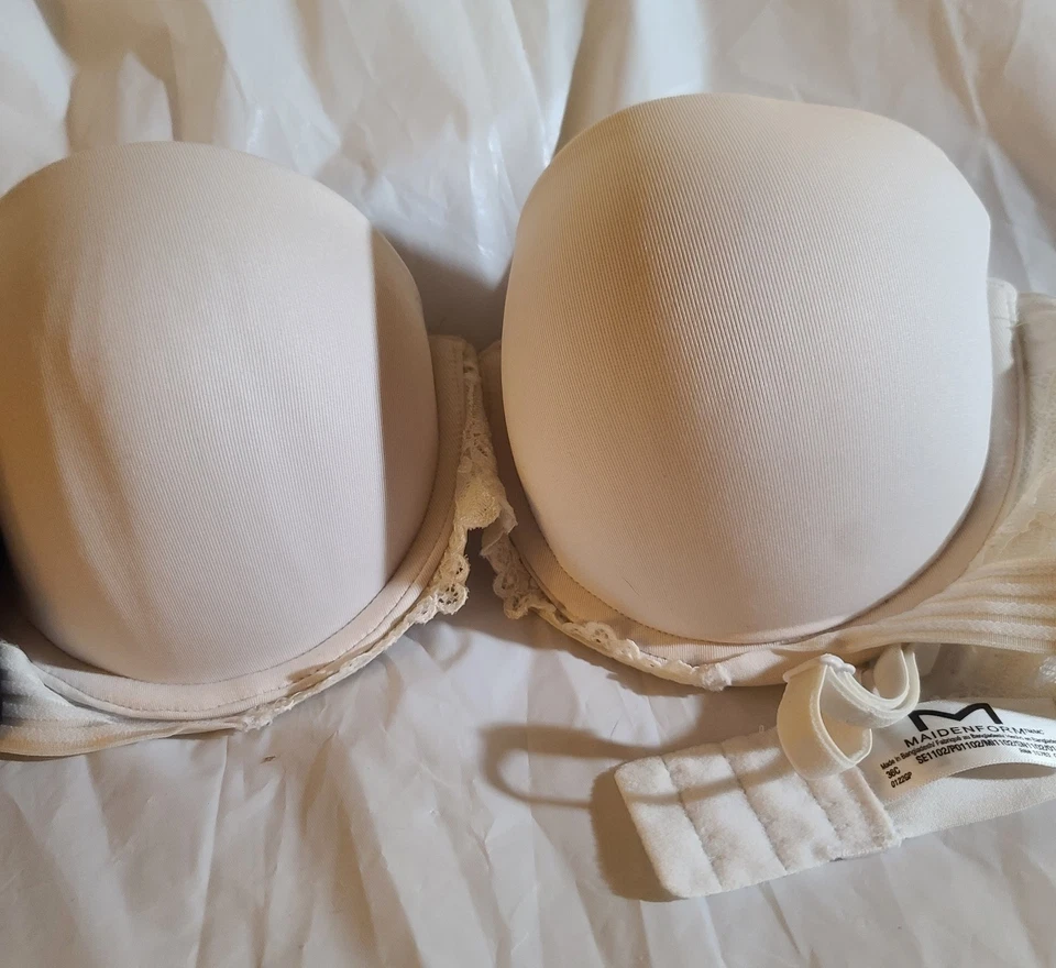 Lote de 2 Sujetadores Maidenform 36C Negro y Marfil Acolchados Push Up Con Aros Encaje Foto 3 de 4