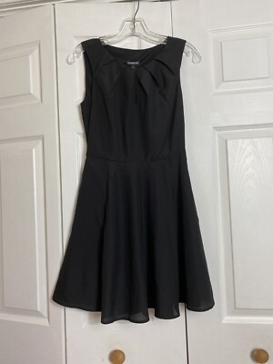 NWT Express Size Black Dress Fit Flare Sleeveless Keyhole Women’s NEW 
