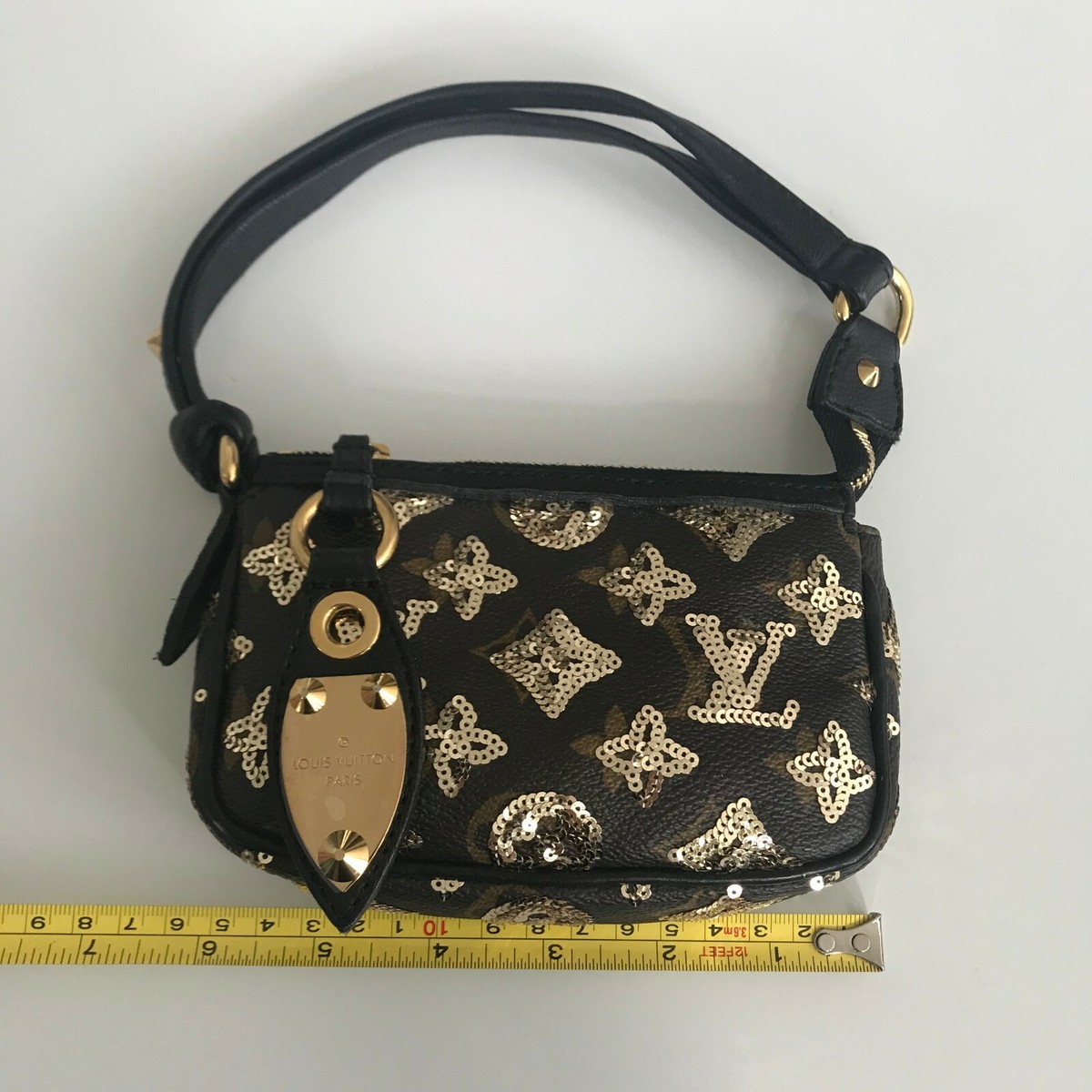 Louis Vuitton Gold sequins monogram eclipse mini pochette Louis Vuitton Gold sequins monogram eclipse mini pochette