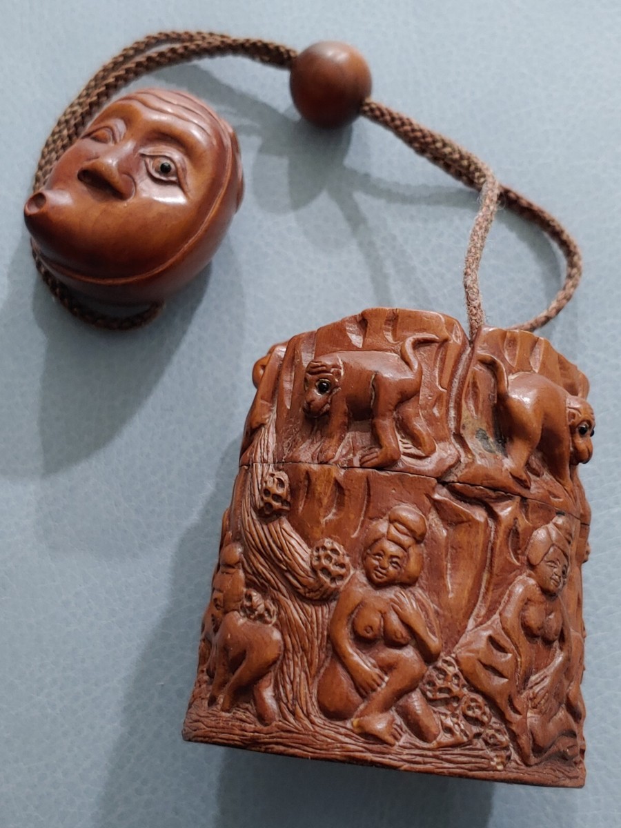 日昇銘黄杨木雕春宫图根付印笼Antique Japanese Boxwood Carved 日昇銘黄杨木雕春宫图根付印笼Antique Japanese Boxwood Carved