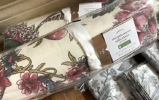 Pottery Barn Resi Table Throw Runner 50 sq Tablecloth Palampore Floral New🦩