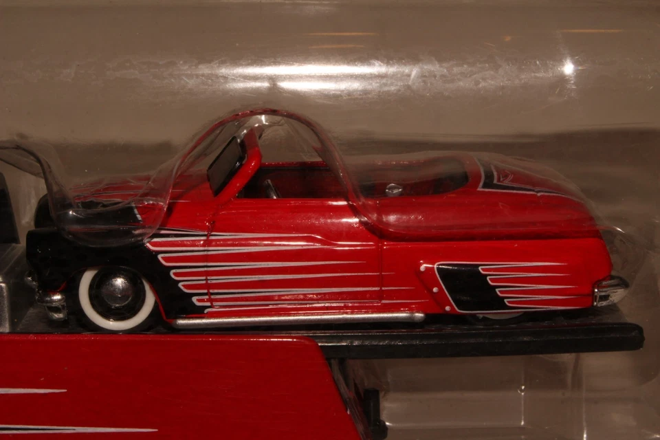 Maisto Adventure Wheels, COE Flatbed/ 1950 Mercury Convertible, 1:64 - Image 4 of 4