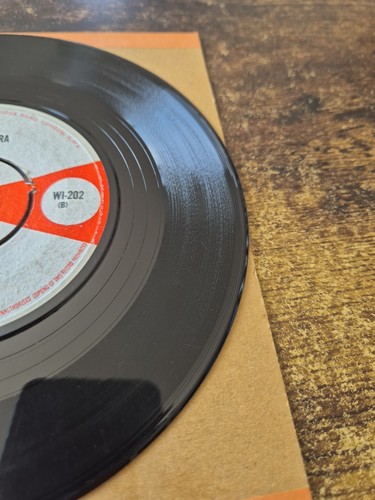 Desmond Decker / The Upsetters - This Woman / Si Senor - WI202 - 7" 45rpm - UK - Picture 8 of 8