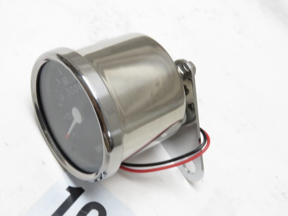NOS-EMGO Mini Universal Speedometer 140MPH 1.1 Ratio 58-43681 - Image 2 of 4