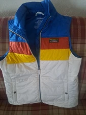 L.L. Bean Women's Mountain Classic Vest Puffer Size S.     Color Block