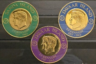 Davaar Sanda Island MH 1965 JFK Gold Coin Cinderella Stamps