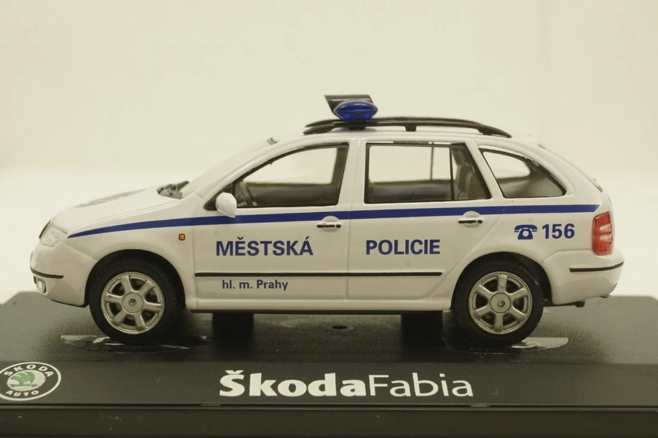Skoda Fabia Combi, Mestska Policie, white, 143ABX-004XB, Abrex 1:43 - Image 3 of 4