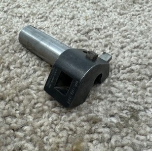 BROWN & SHARPE TURNING & CENTERING TOOL HOLDER - 00BM