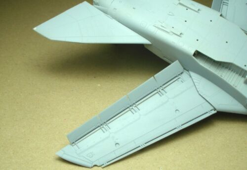 Laci 720030 1/72 Landing flaps for Panavia Tornado GR Mk1 ECT ASSTA/Revell kit - Picture 9 of 10