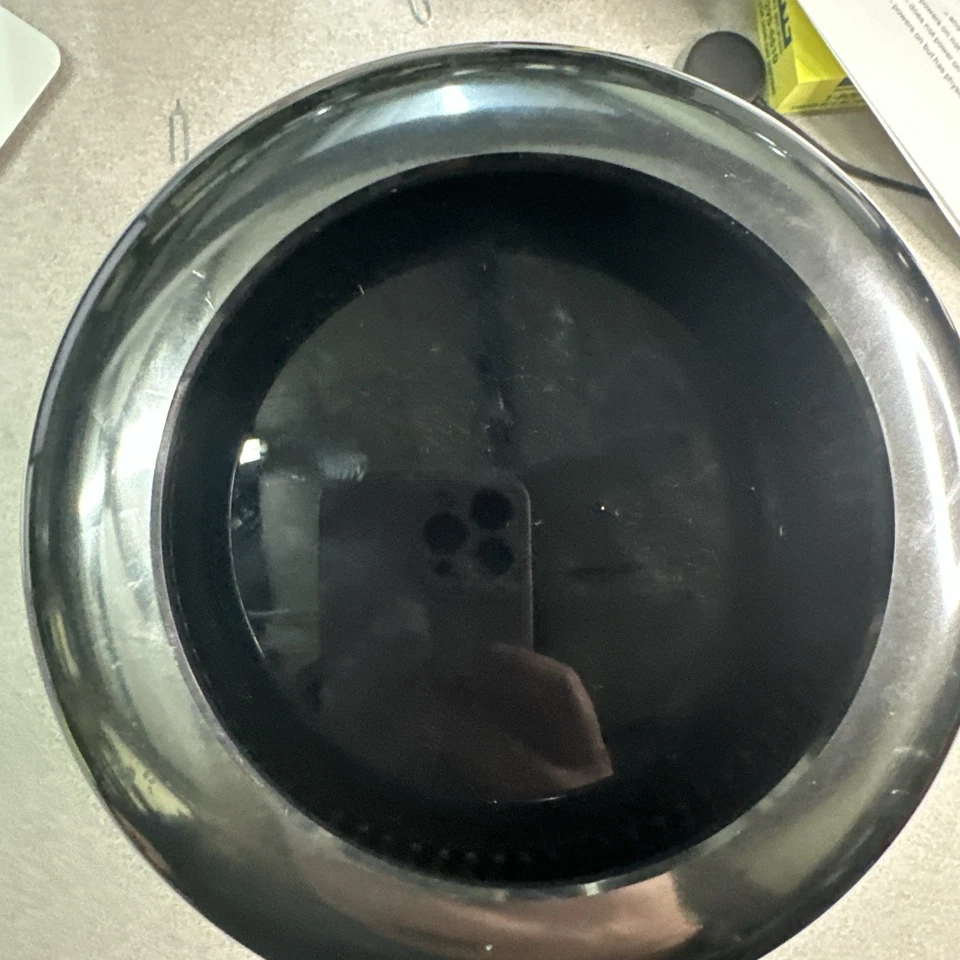 Mac Pro Late 2013 OS Monterey, 3.5 GHz 6Core Xeon, 16GB RAM, 256GB SSD, READ DSC - Image 2 of 3