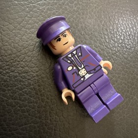 Lego Knight Bus Driver - Conductor 4755 Harry Potter Minifigure