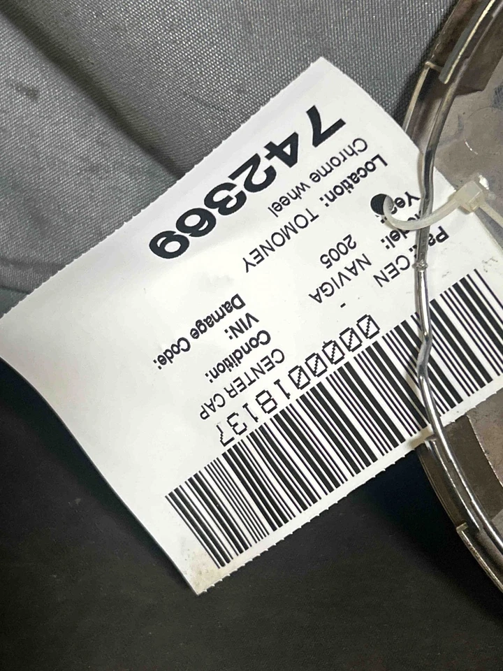 Fits 2005 Lincoln Navigator 18in Chrome Center Cap OEM:5L741A096AB Foto 4 de 4