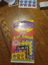 TREND 480 STINKY STICKERS KIDS CHOICE (32 SHEETS) OF SCRATCH 'N SNIFF STICKERS 